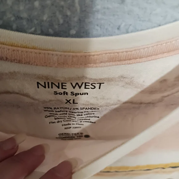 🌷🌷 Desert color striped tank - Picture 4 of 4